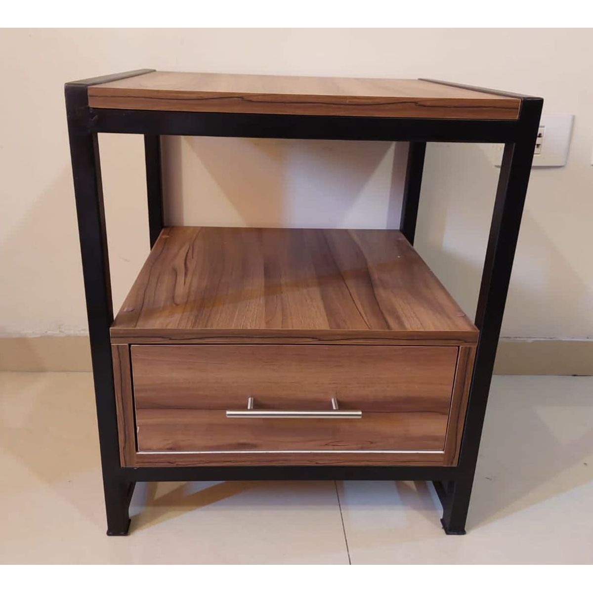 GENERICO - velador industrial color nogal