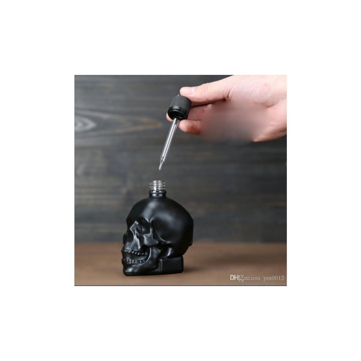 GENERICO - Gotero en forma de cráneo para cocina y bar.