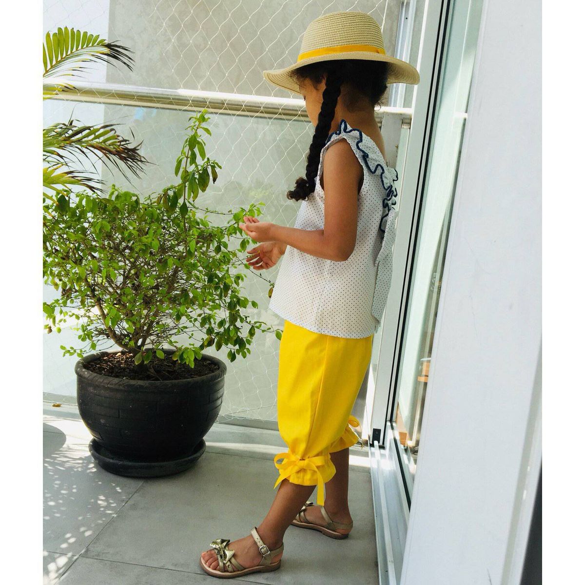 VALU MODA INFANTIL - Pantalón capri y blusa niña