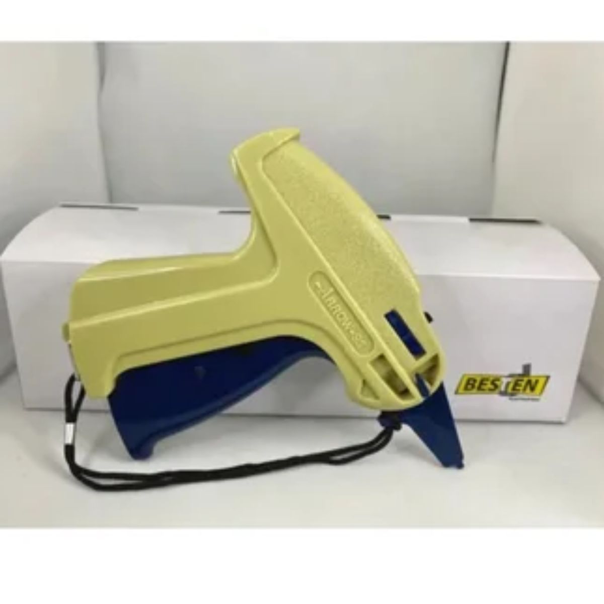 GENERICO - Pistola Etiquetadora Arrow 9s Más 5000 Pasadores - Precintos