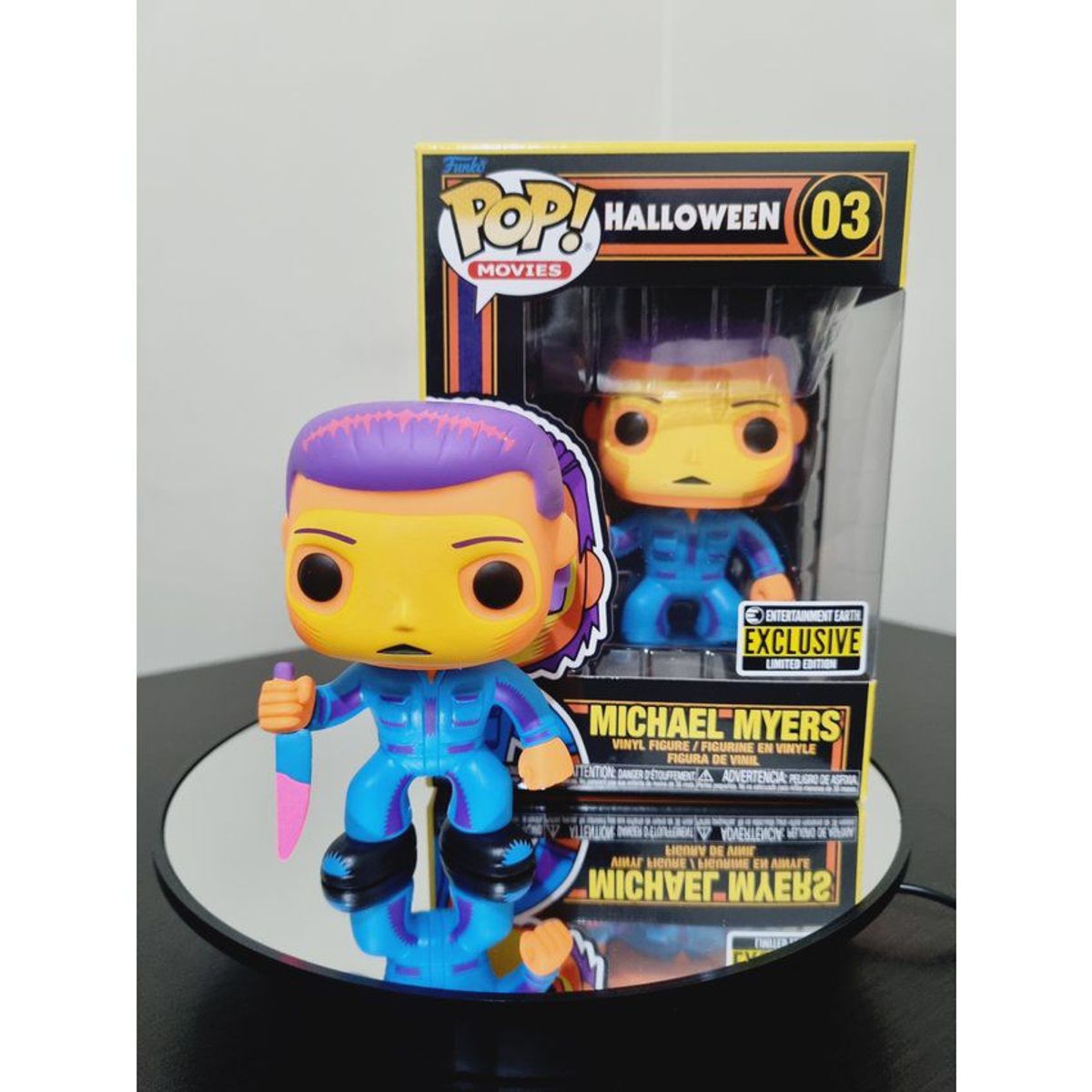 FUNKO - Funko Pop Michael Myers Black Light - Terror Halloween exclu