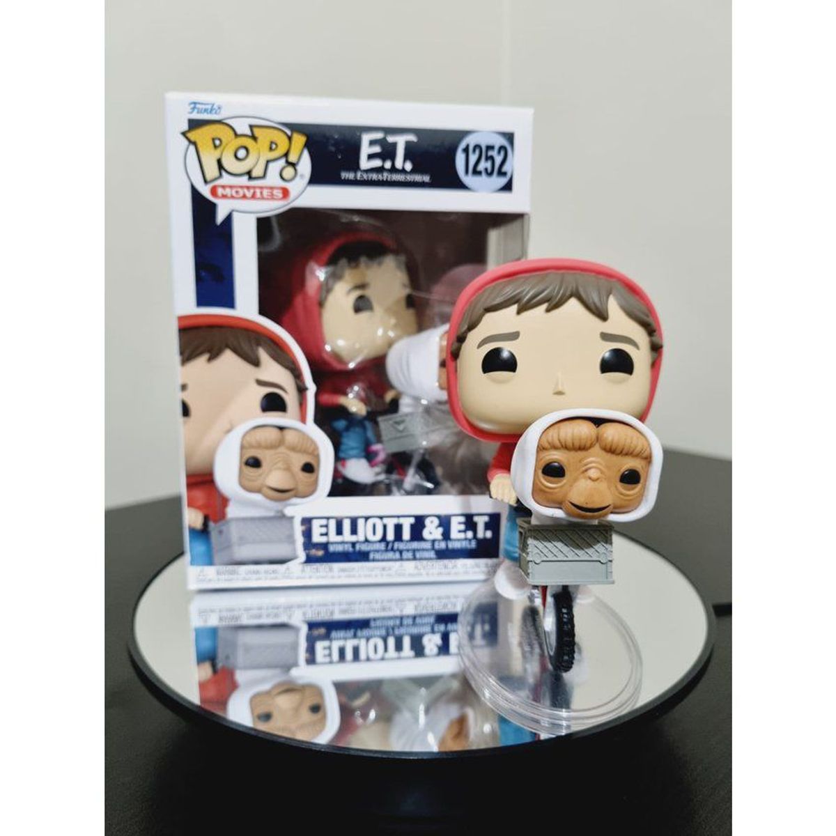 FUNKO - Funko Pop ET El Extraterrestre - Elliott y E.T 1252