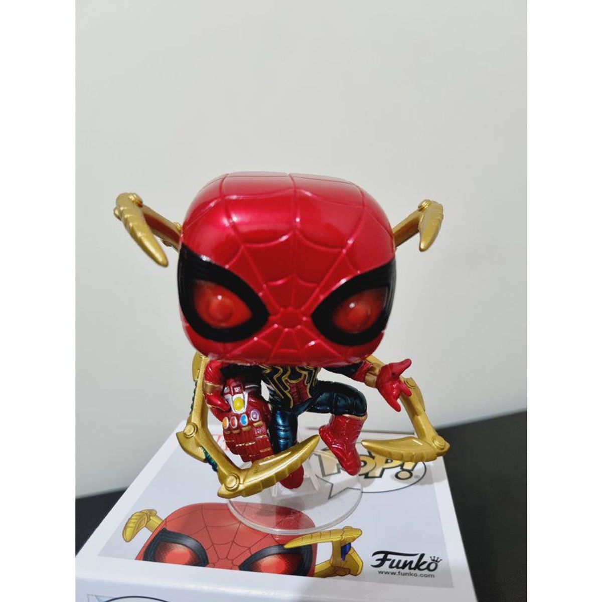 FUNKO - Funko Pop Iron Spider Nano Gauntlet Endgame CAJA DAÑADA
