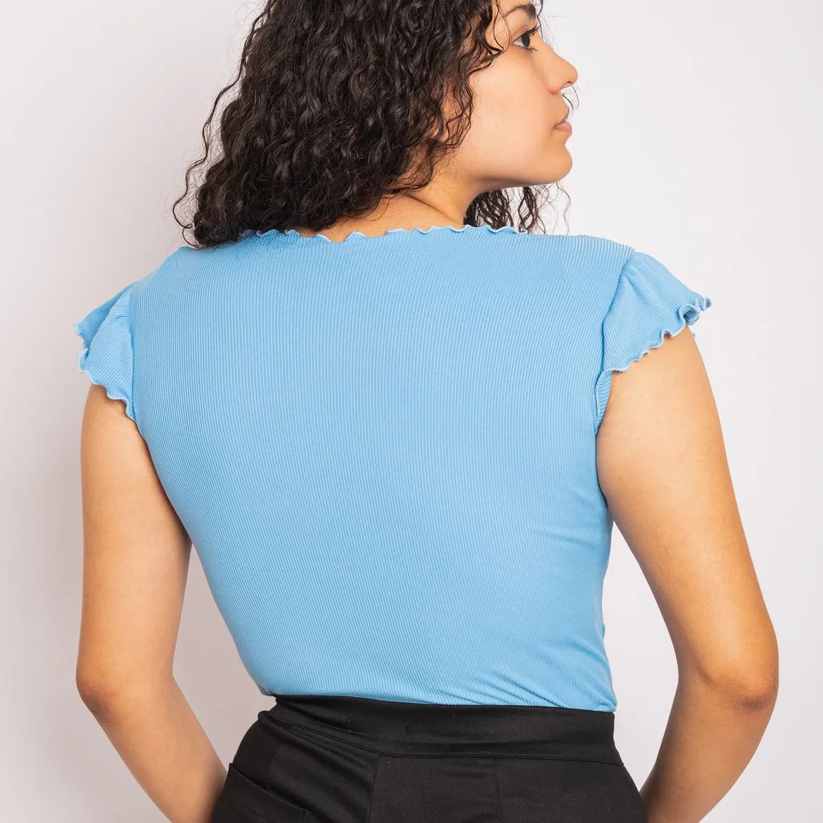 PYT - Polo Algodón Rib Delgado Manga Corta Mujer