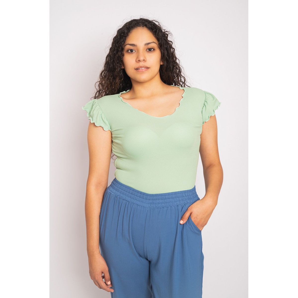 PYT - Polo Algodón Rib Delgado Manga Corta Mujer