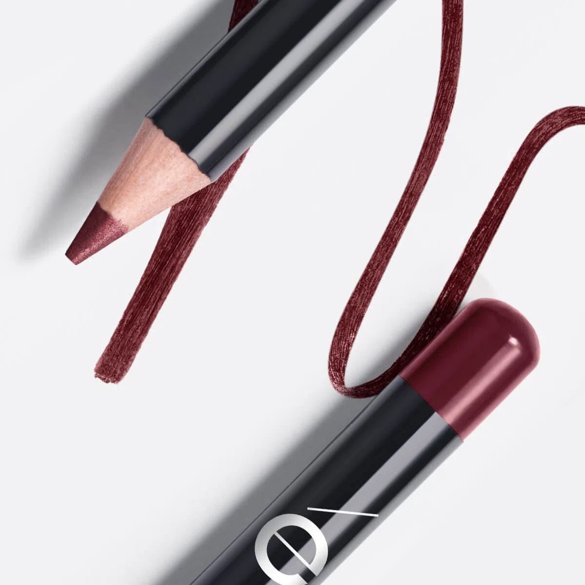 ESIKA - Delineador para Labios Vino Inspiración