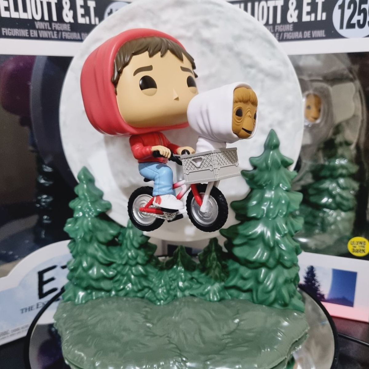 FUNKO - Funko Pop ET El Extraterrestre - Elliott con ET volando Glow