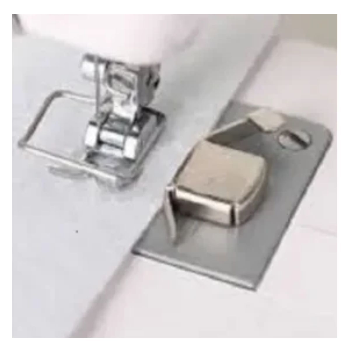 GENERICO - Prensatelas - Guia Magnetica Para Maquinas De Coser