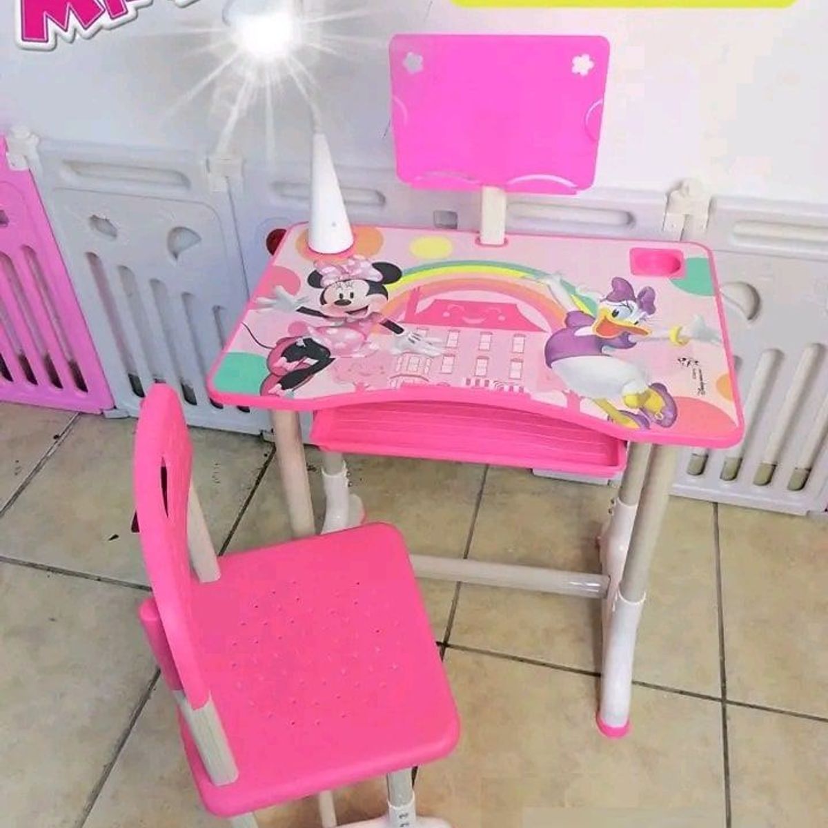 OEM - Escritorio Escolar Ergonómica Ajustable Con Silla Y Lampara Minnie