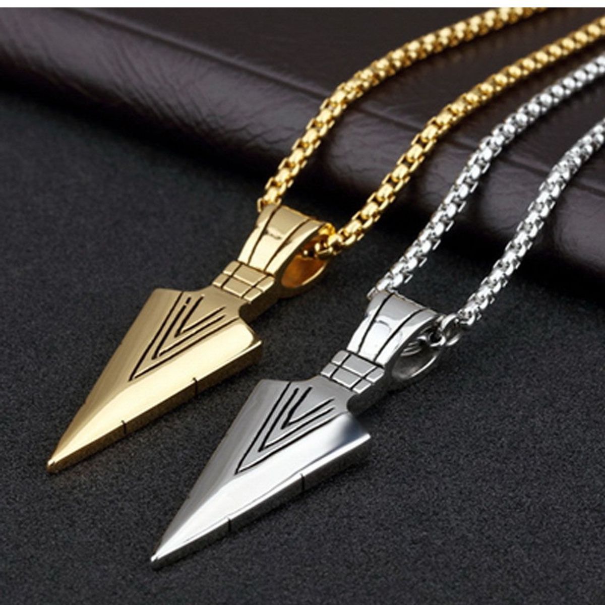 OEM - Collar Acero Inoxidable - Solumatica - Punta De Flecha - Dorado