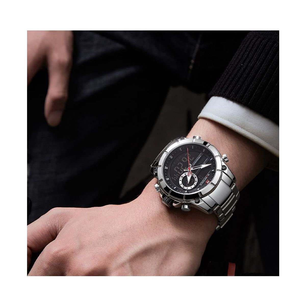 NAVIFORCE - Reloj Naviforce Digital de Acero plateado  con detalles en negro N38_.