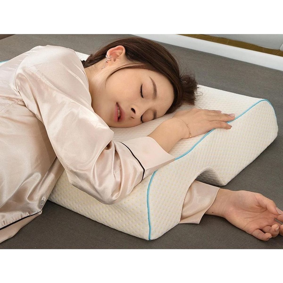 GENERICO - Almohada viscoelastica memory foam para pasar brazo pareja.