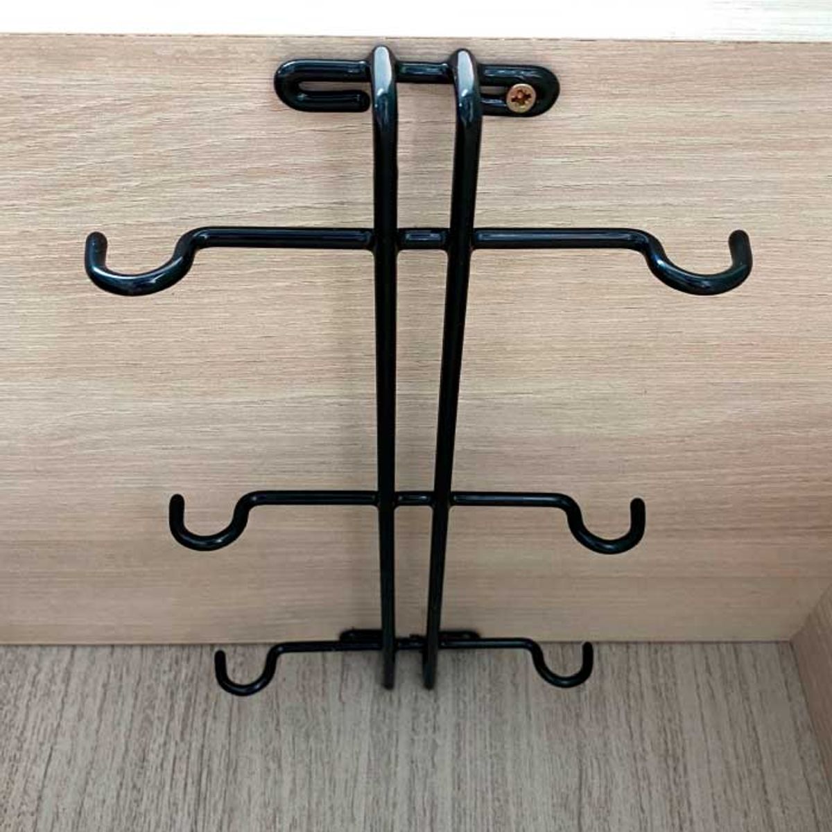 MAS CASA MOBILIARIO Y ACCESORIOS - Porta tazas Más Casa Perú de 6 colgadores color negro