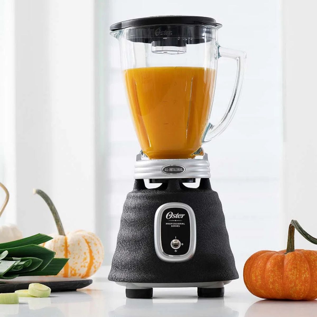 OSTER - Licuadora Oster 700W 1.5 Lt.  BLSTBPST
