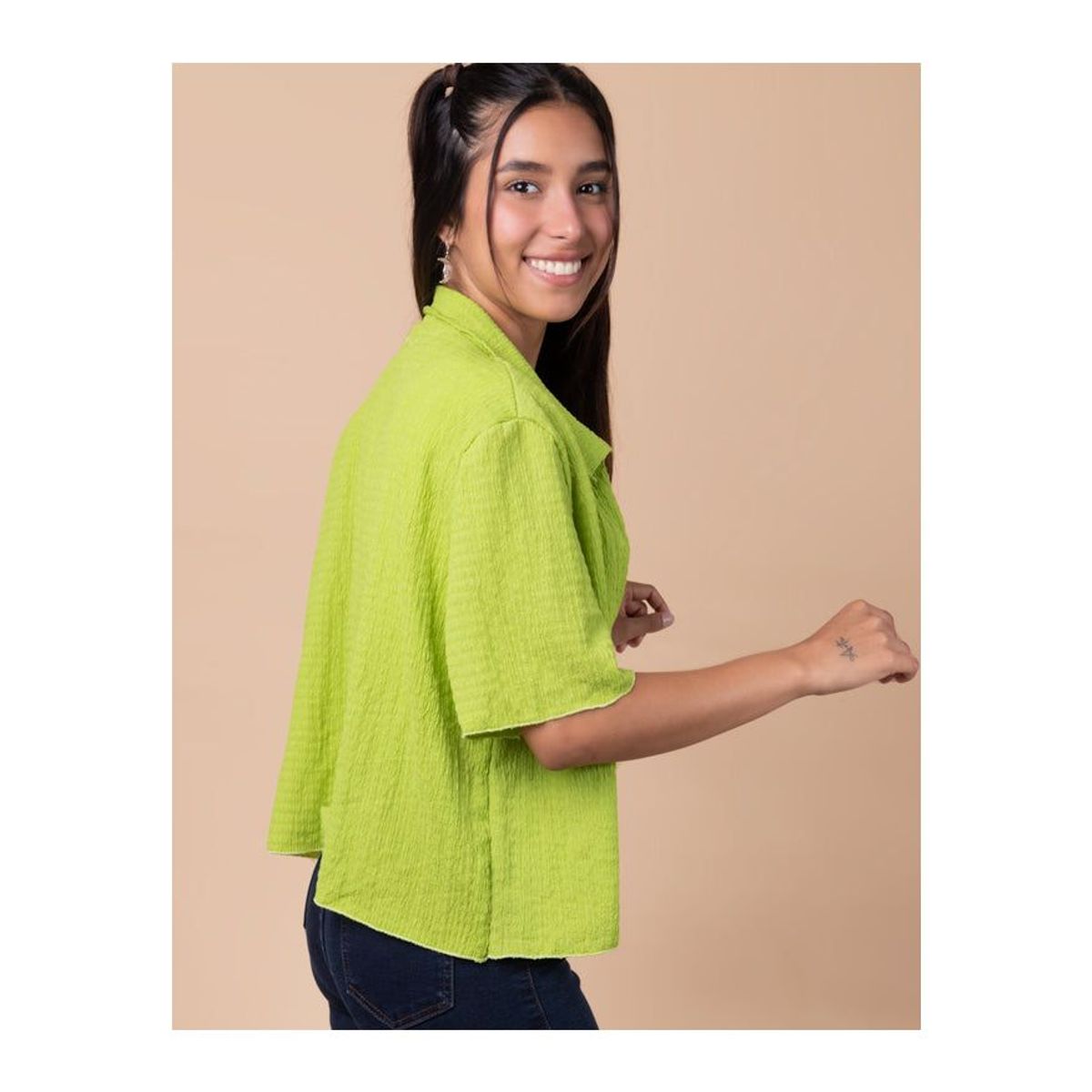 NEBULA - Blusa Yanixa - Verde Limo.