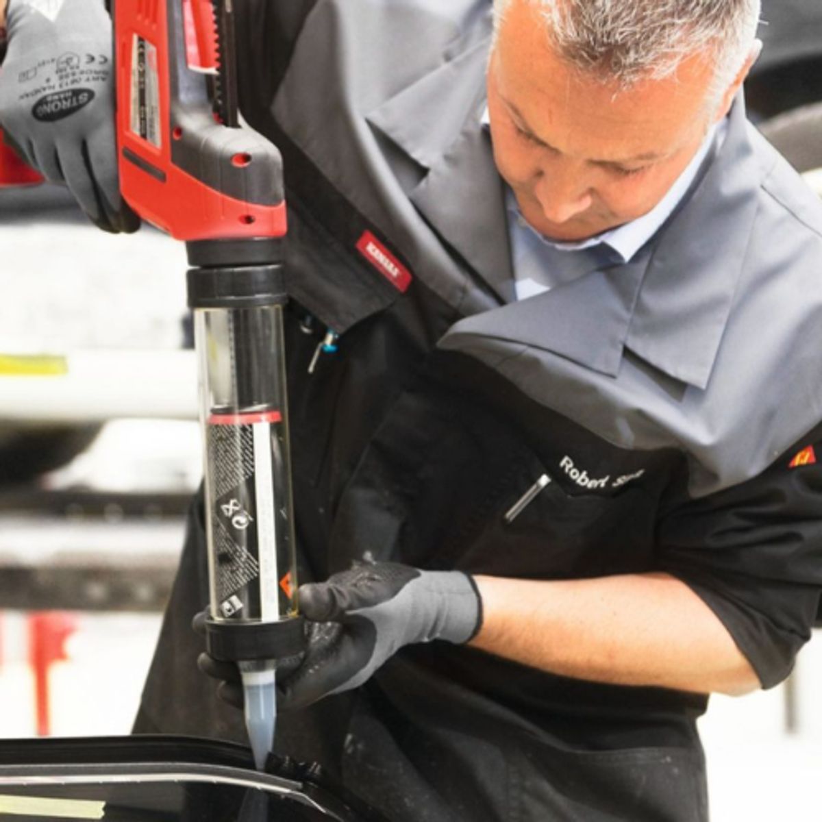 SIKA - Adhesivo para parabrisas Sikaflex Solo x 600 ml