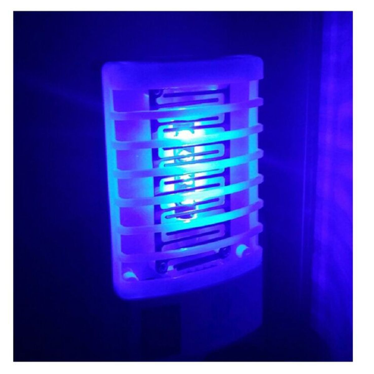 OTTOWARE - Trampa de Luz para Mosquitos