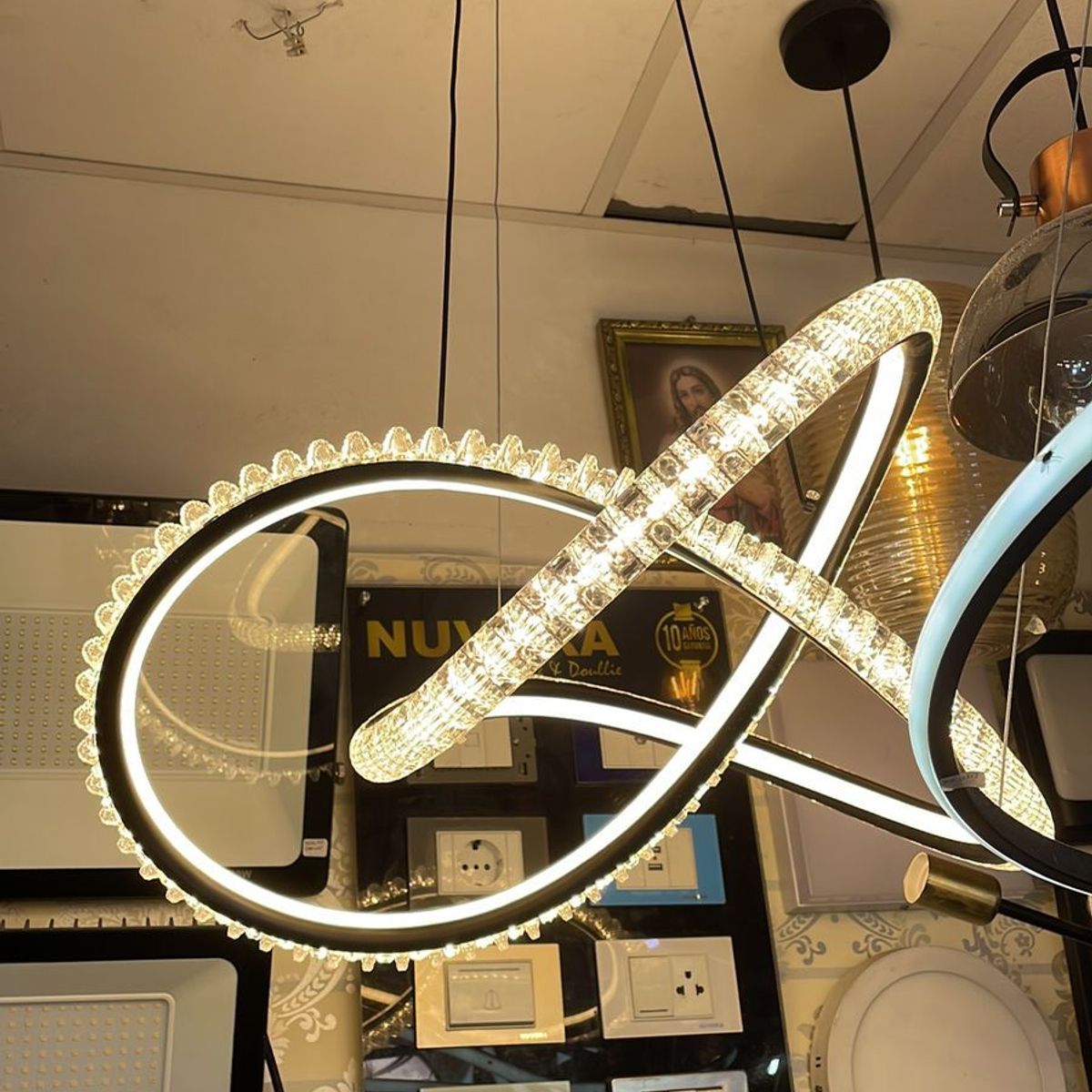 GENERICO - Lampara colgante led forma de infinito incluye control remoto