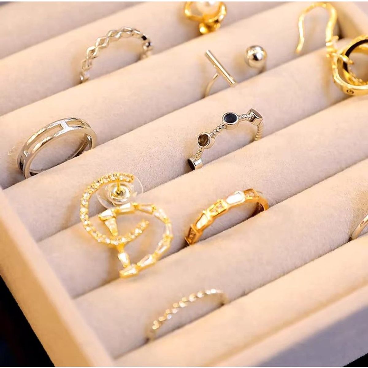 GENERICO - Joyero exhibidor para aretes collares anillos con divisiones gris