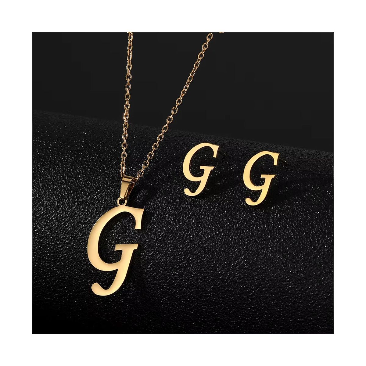 SIFRAH SHOP - Collar y Aretes de Acero Dorado Dije Letra Inicial G Con Caja