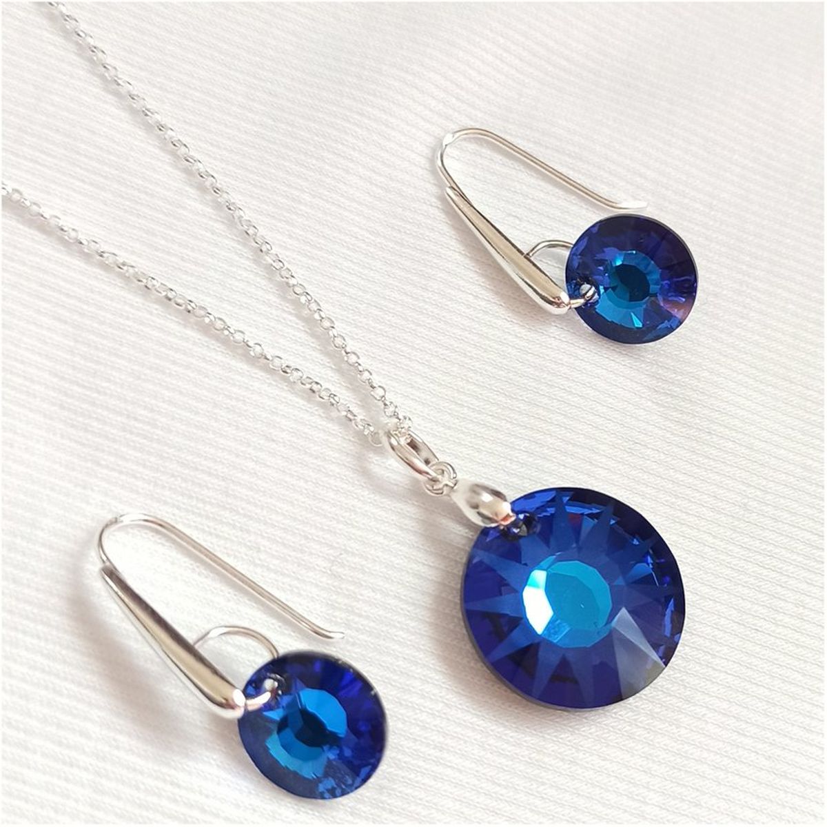 SIFRAH SHOP - Set Collar y Aretes de Plata 925 con Cristal Azul Diseño Sol - Regalo Elegante para Mujer