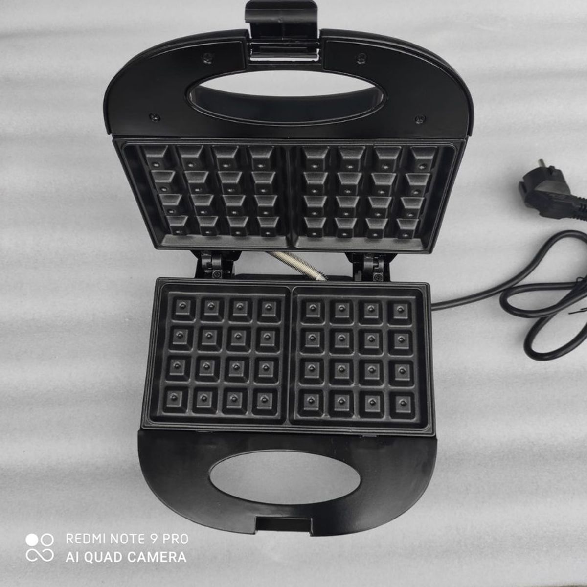 GENERICO - Waflera electrica 750watts waffle maker