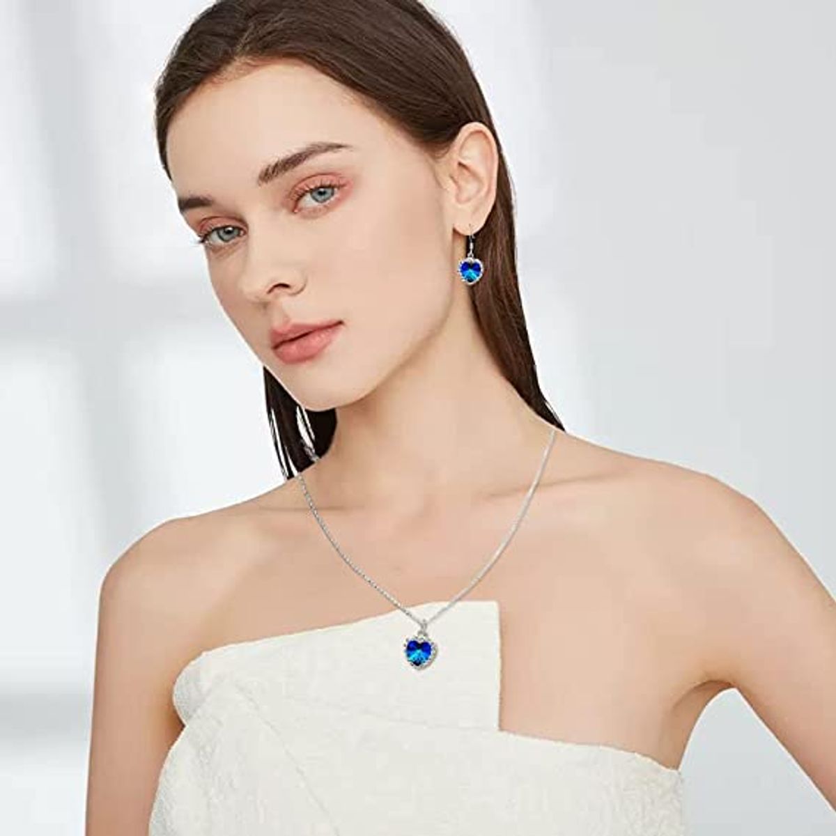 KAST PE - Collar en forma de Corazon - Titanic