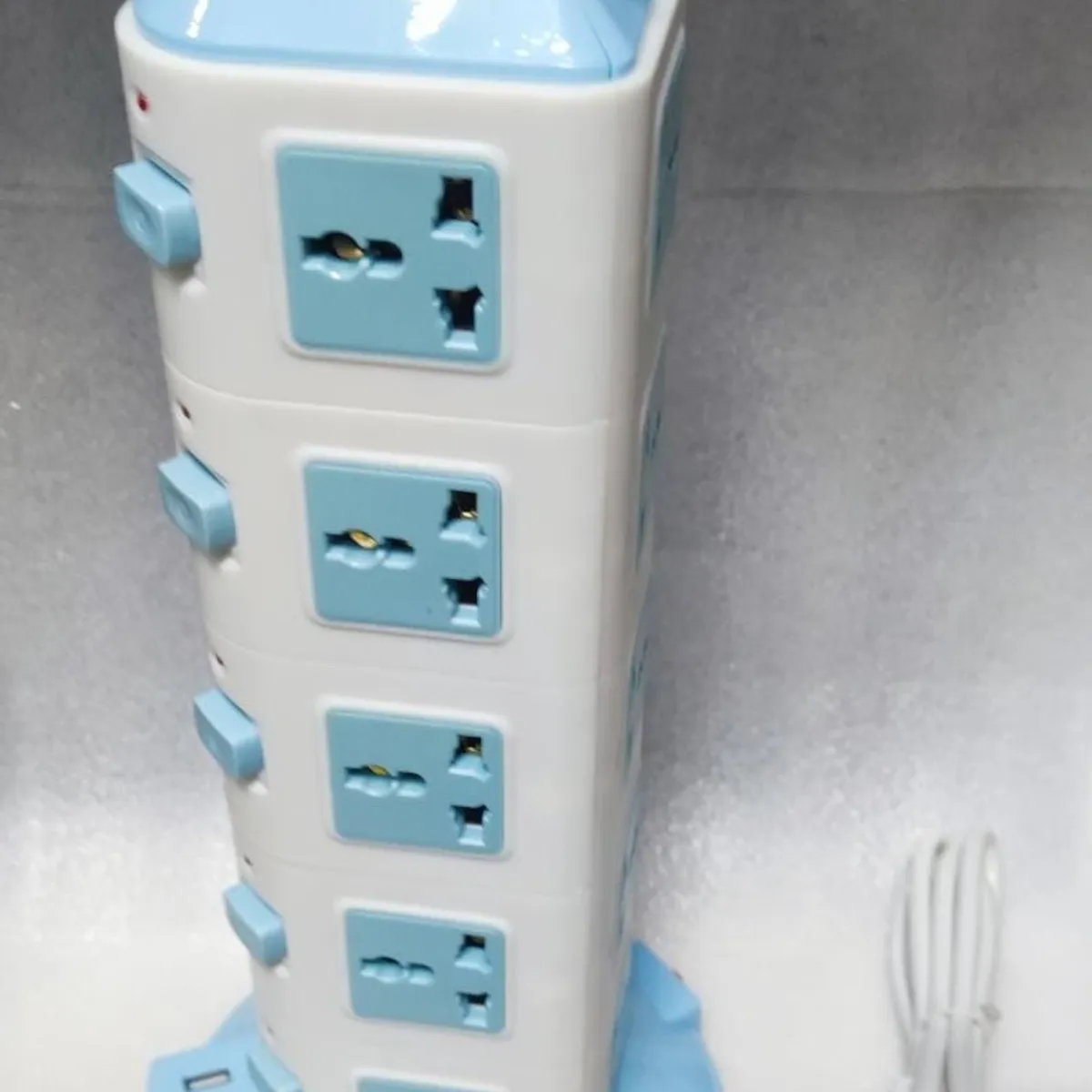 OEM - Torre 5Pisos Vertical Multifuncional 20 Puertos y 3 USB