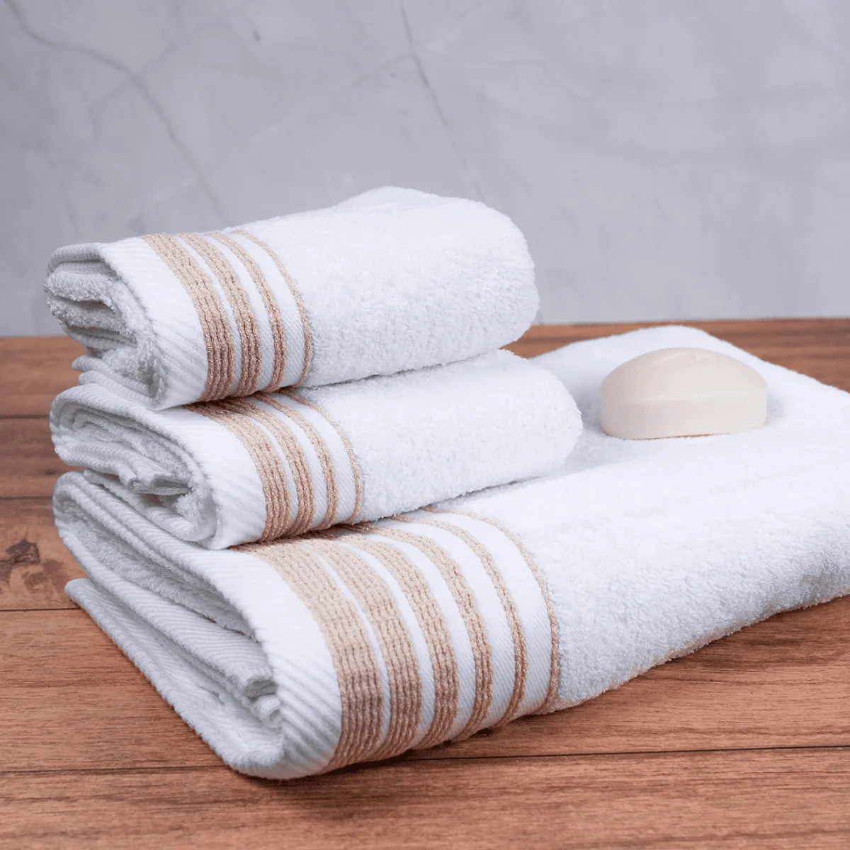 SLEEPER - Toalla de Mano 480grs Tulum Blanco con Beige