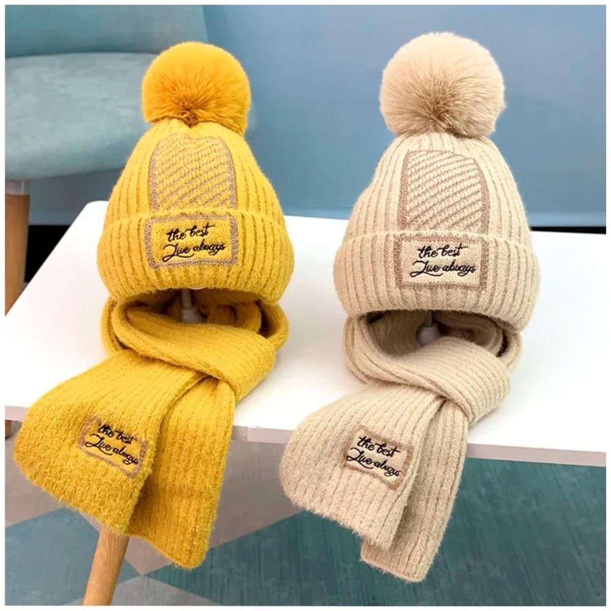 MINARI - Gorro y Bufanda con Pompón Accesorios para Bebés y Niños BG GB64