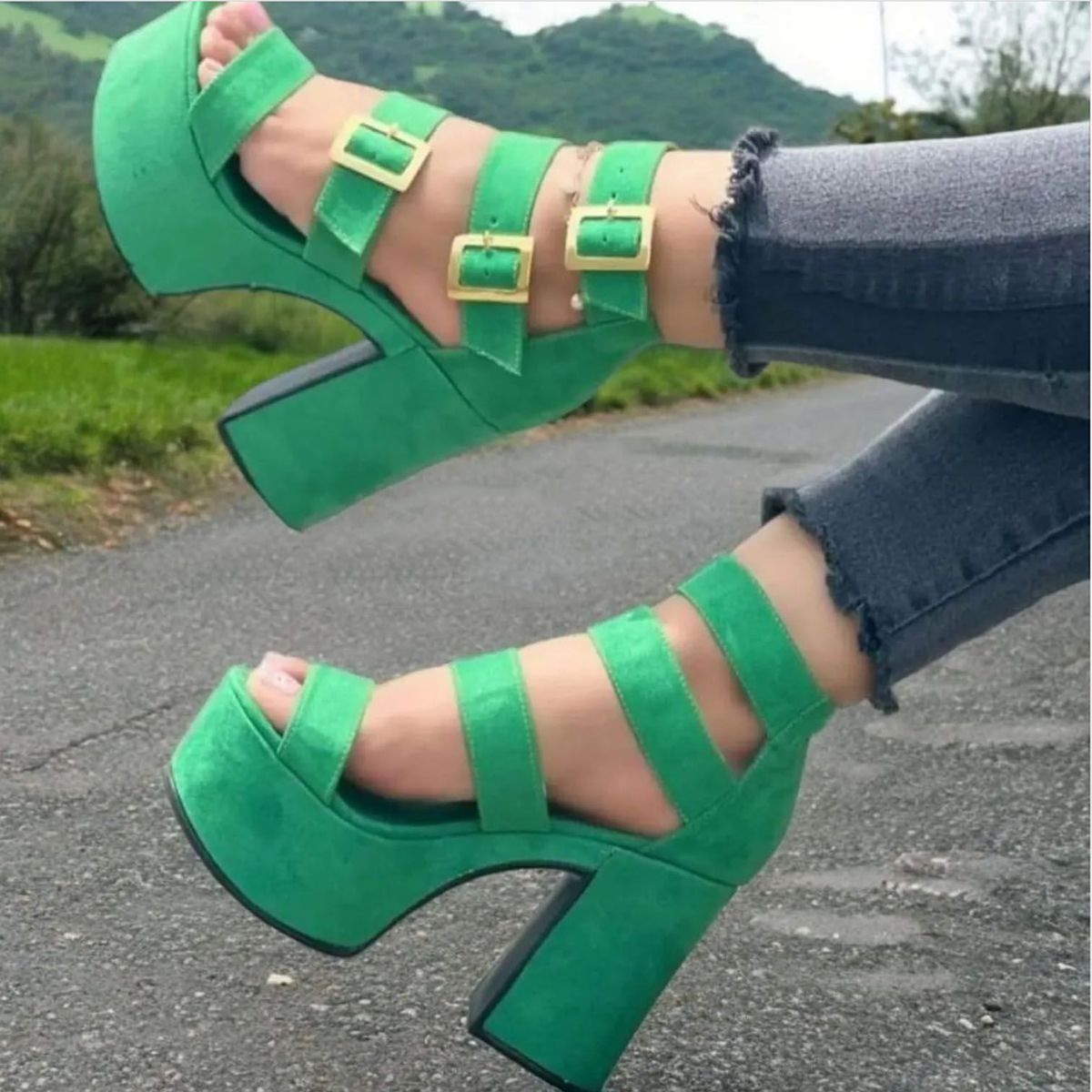 GENERICO - Sandalia Limit Edition Sueder Taco 9 Plataforma 5 Color Verde