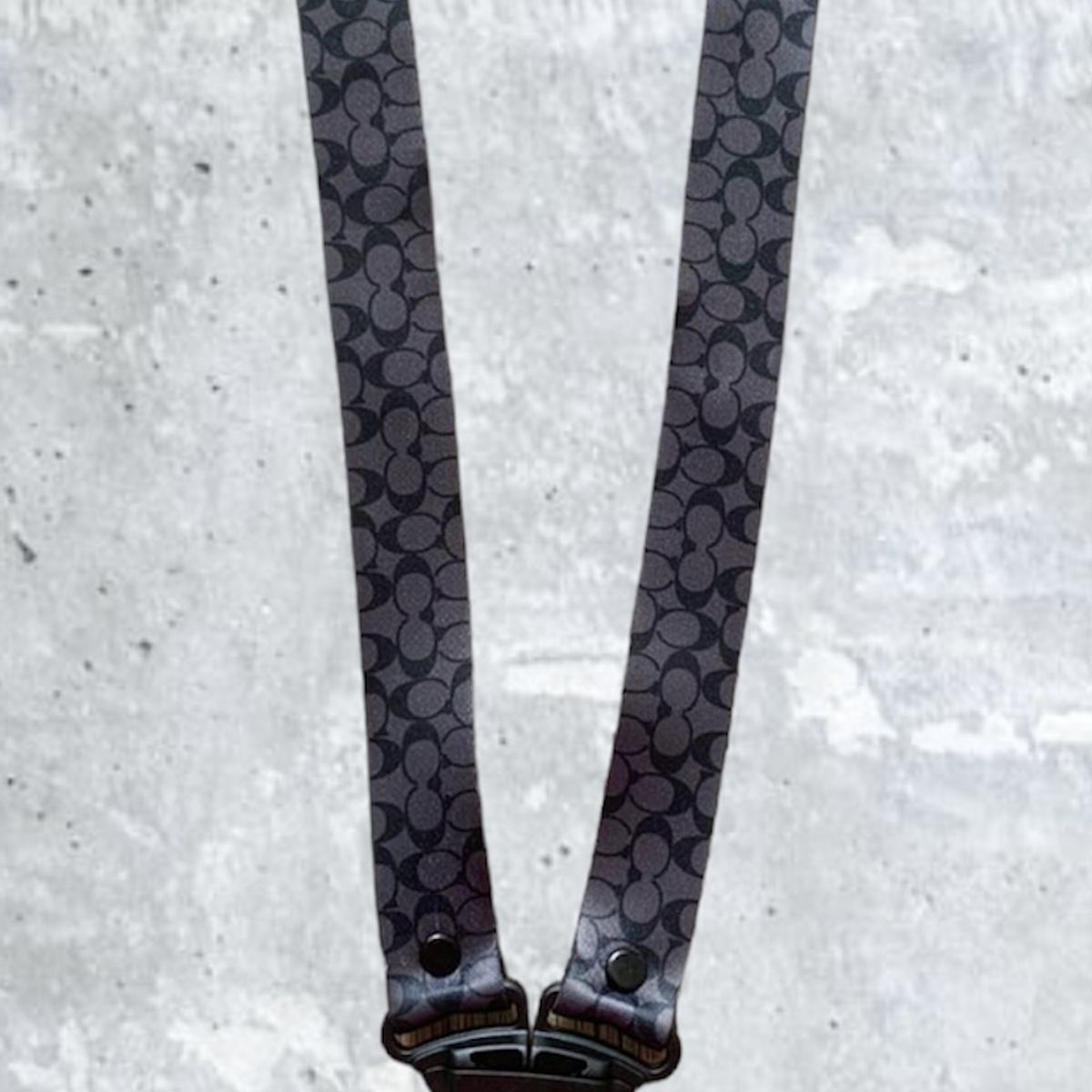 GENERICO - Llavero Coach Lanyard Nylon Pita Marron