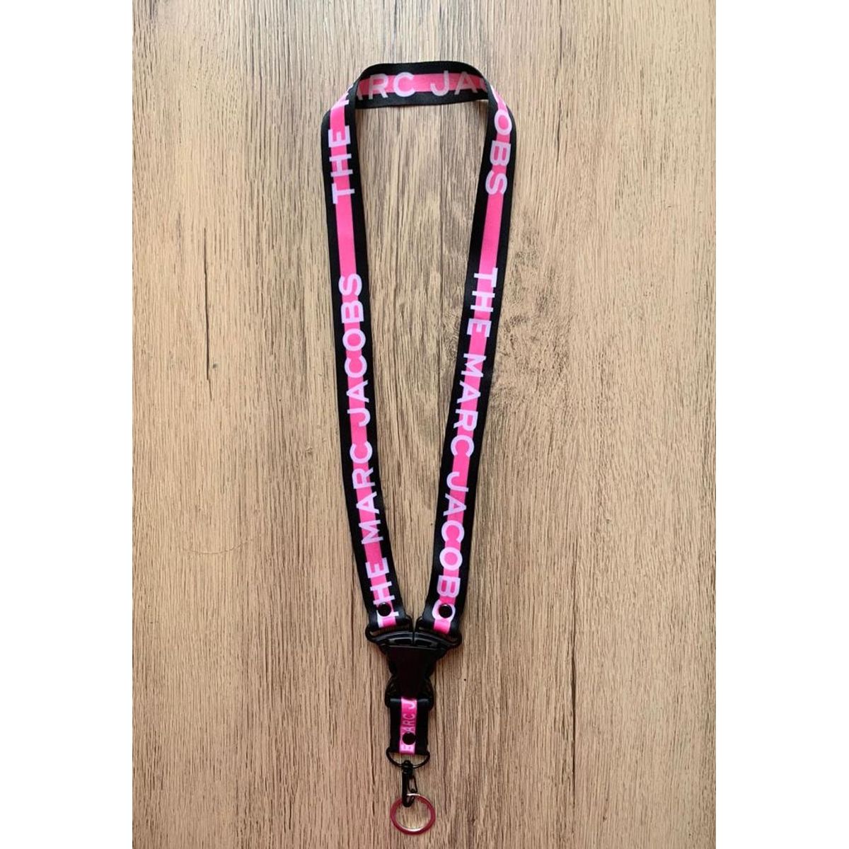 GENERICO - Llavero Marc Jacobs Lanyard Colgador de Llaves Fucsia