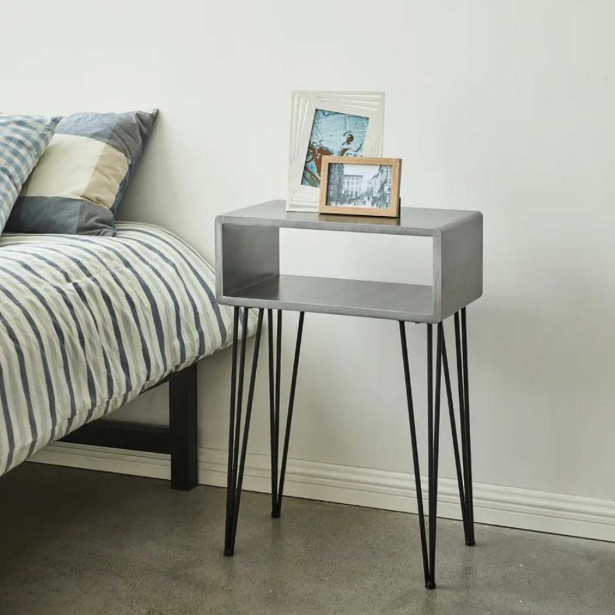 VENTITAS HOME - Velador Mesa Auxiliar Cracker Ventitas Home Gris