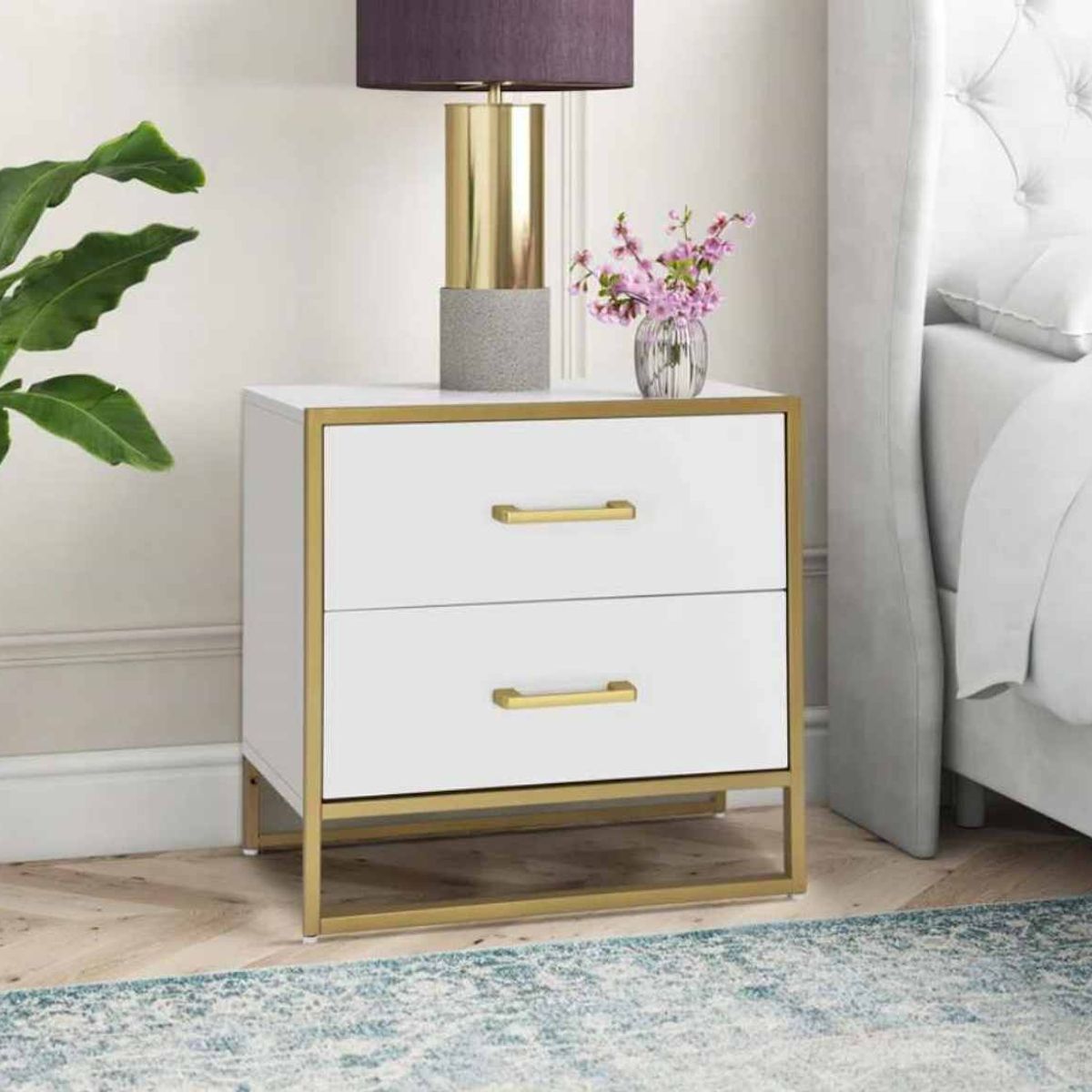 VENTITAS HOME - Velador Industrial Robin Ventitas Home Blanco y Dorado