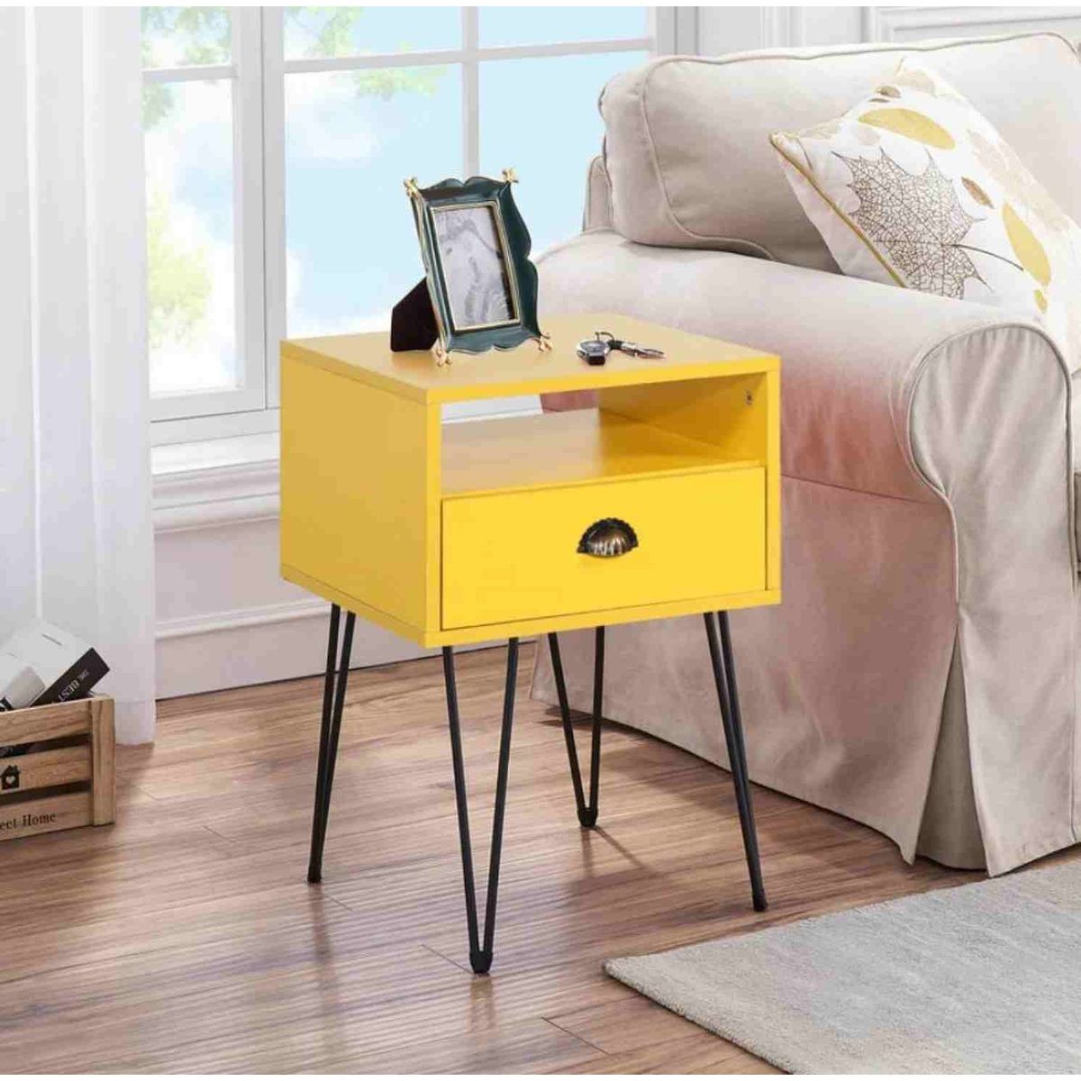 VENTITAS HOME - Velador Minimalista Amanda Ventitas Home Mango