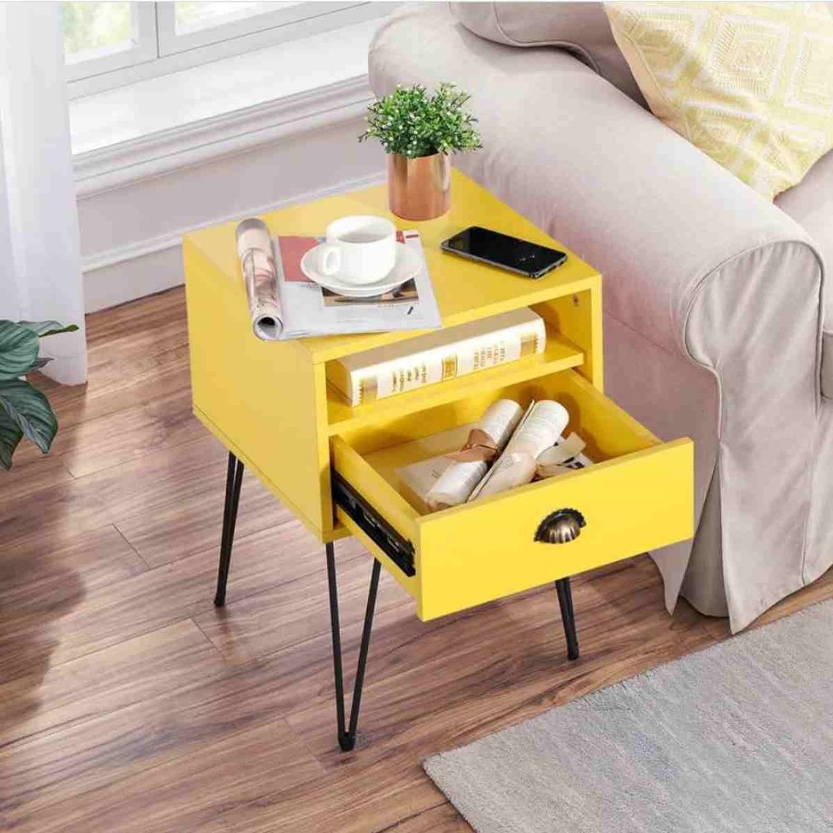 VENTITAS HOME - Velador Minimalista Amanda Ventitas Home Mango