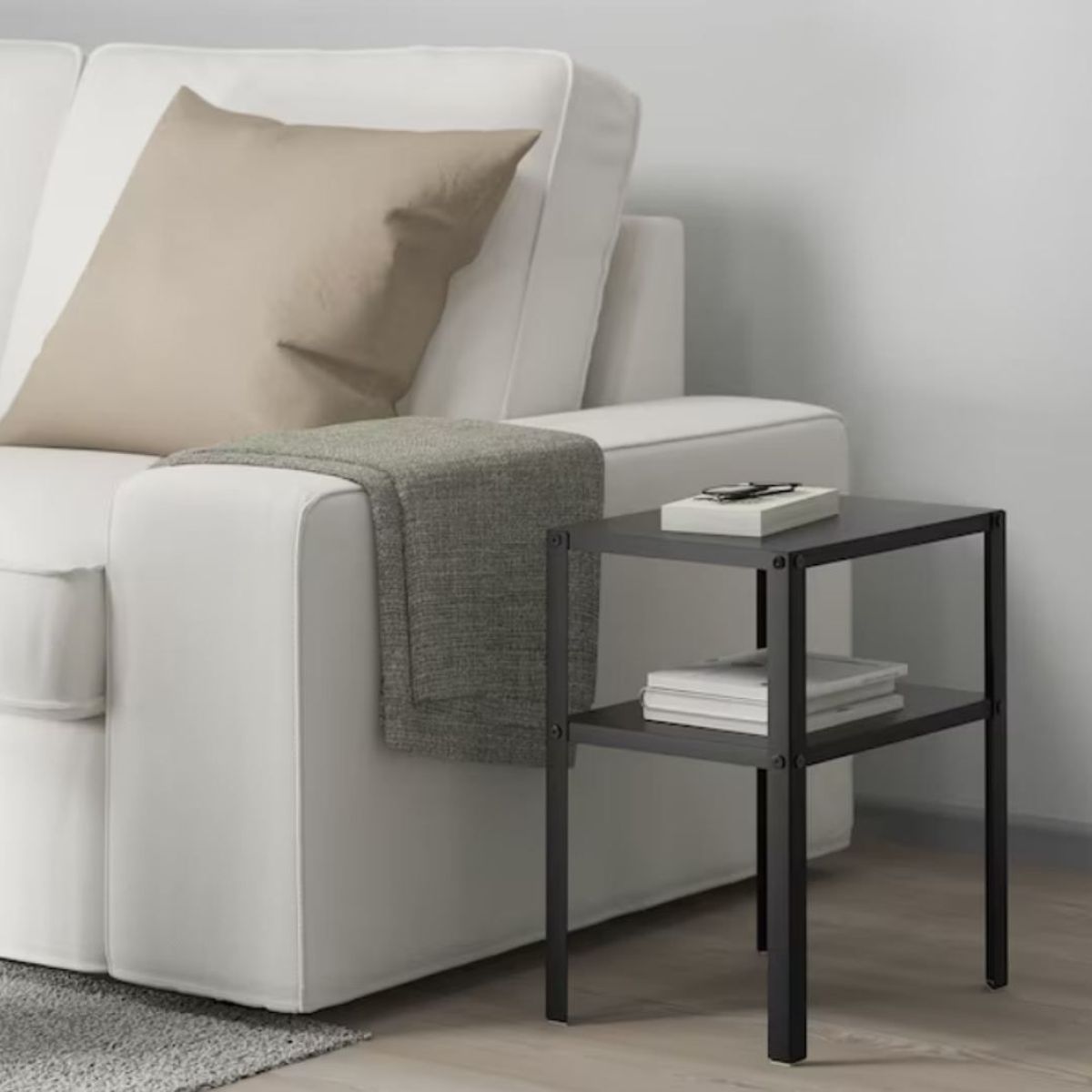 VENTITAS HOME - Velador Minimalista Yatina Ventitas Home Negro