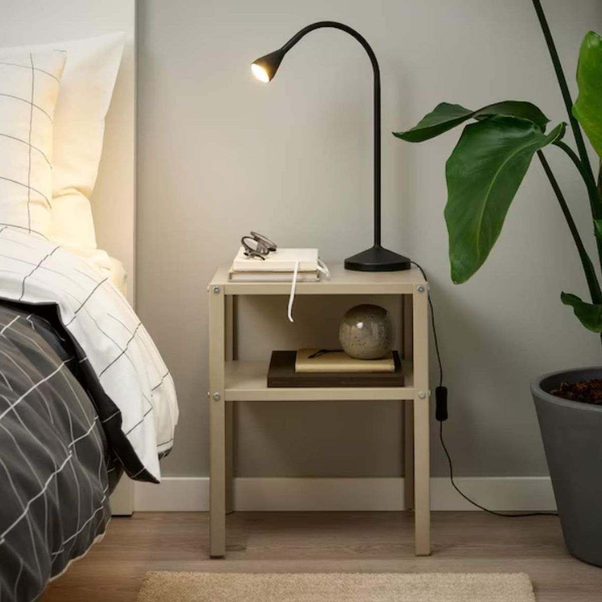 VENTITAS HOME - Velador Minimalista Yatina Ventitas Home Beige