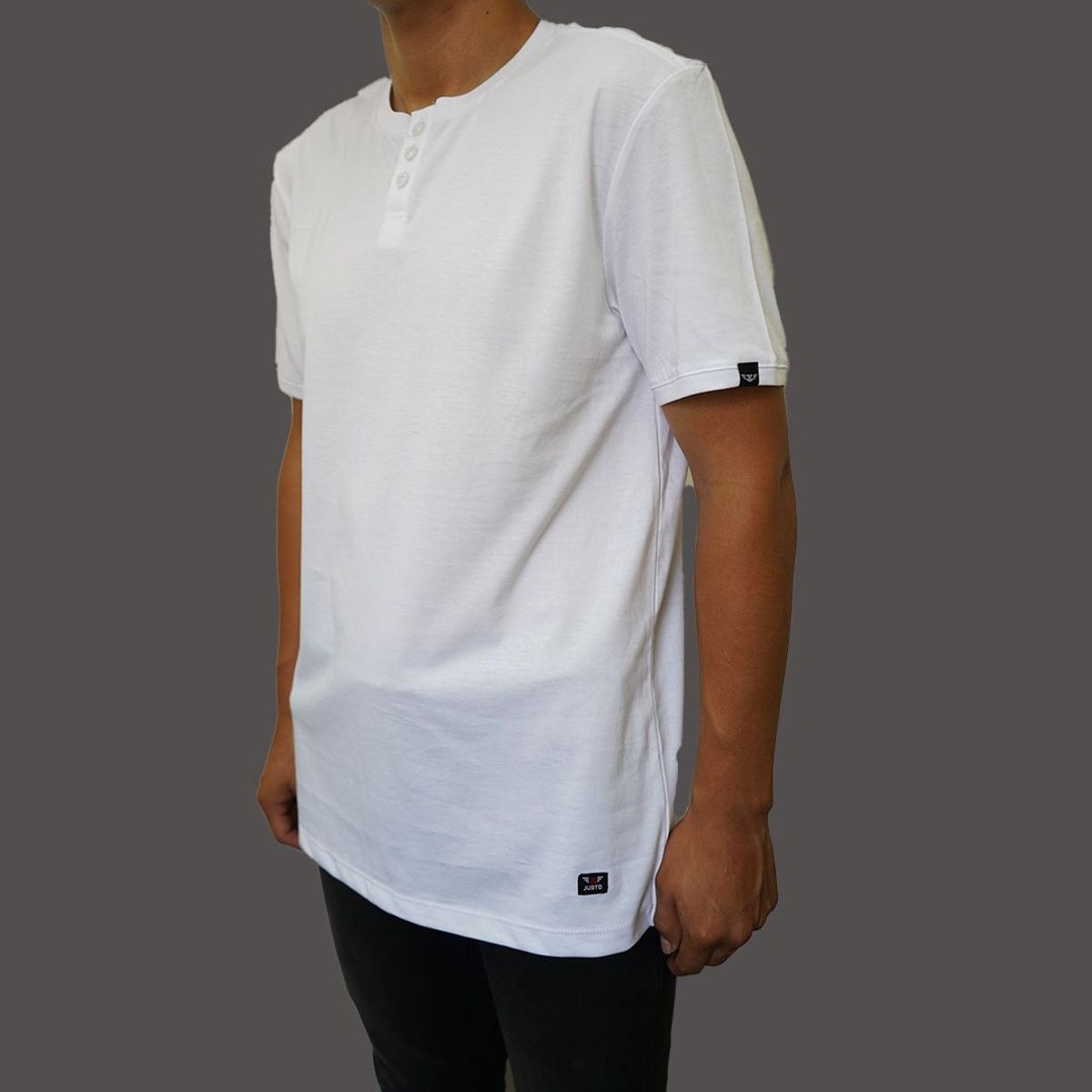 JUSTO - POLO PARA HOMBRE BLANCO HENLEY BOTONES