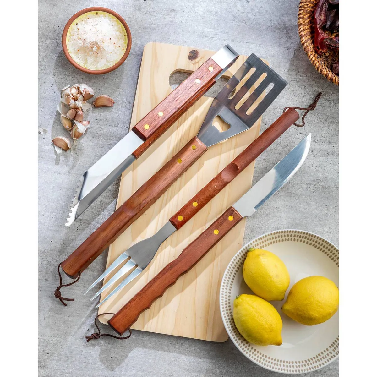 GENERICO - SET PARRILLERO 5 UTENSILIOS PARA PARRILLA