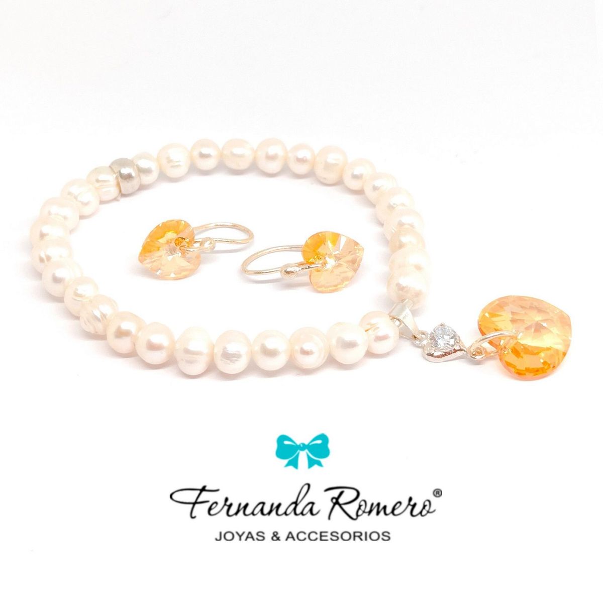 FERNANDA ROMERO JOYAS Y ACCESORIOS - Juego Pulsera  Aretes de Cristal con Perlas de Rio y plata