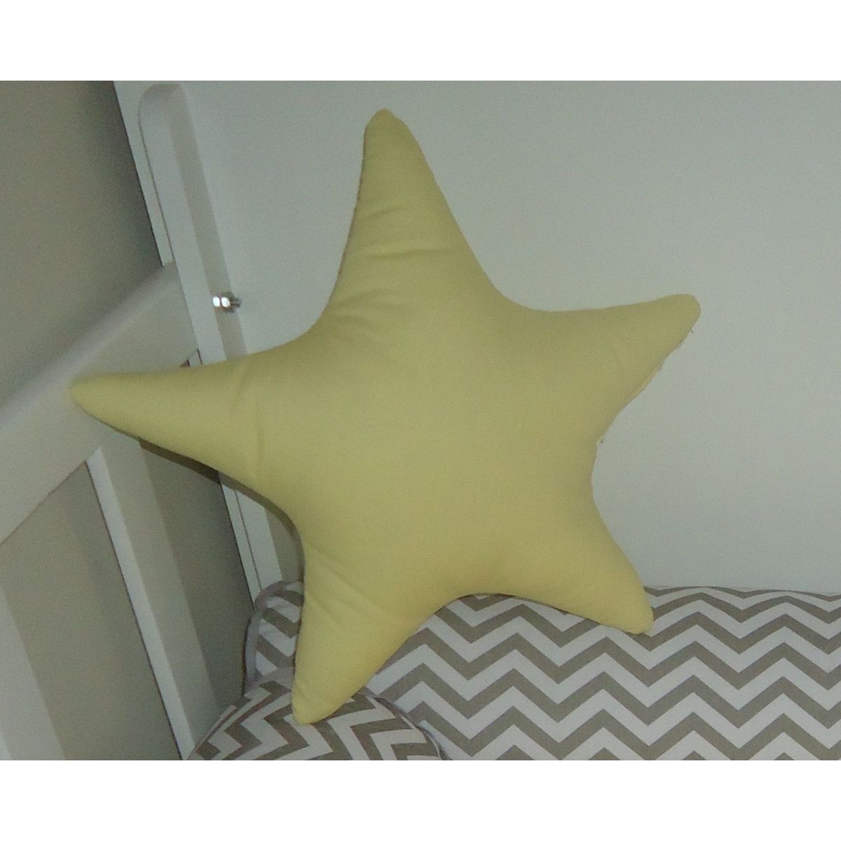 GENERICO - Cojín estrella de cuna para bebe  - Color Amarillo.