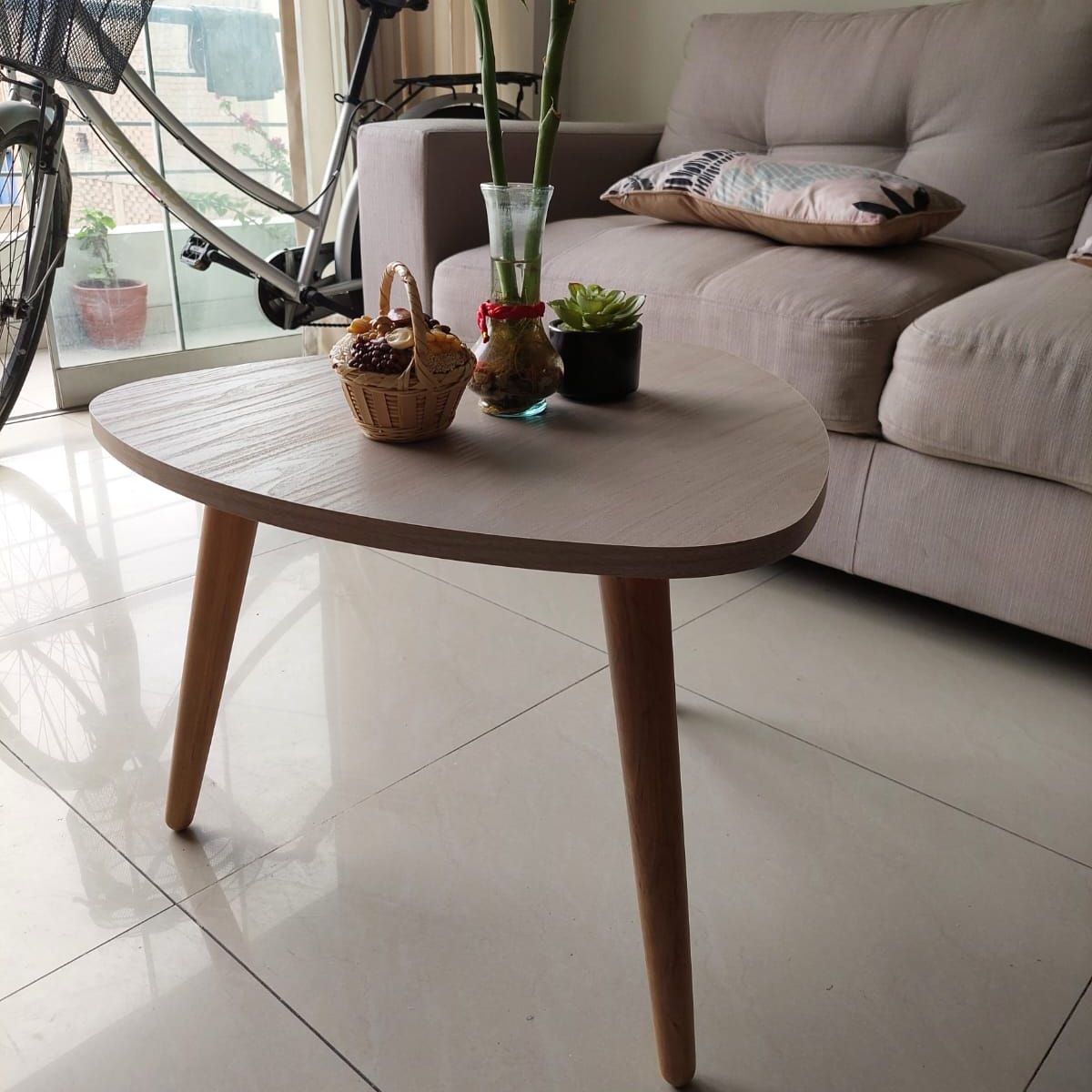 GENERICO - Mesa de centro nacarita