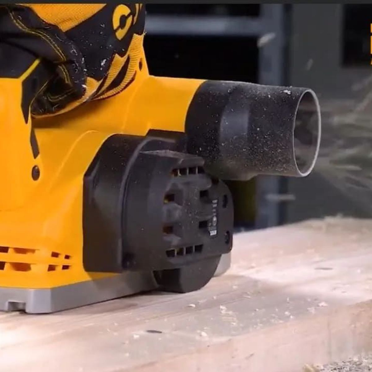 INGCO TOOLS - CEPILLO DE CARPINTERO INGCO 1050W