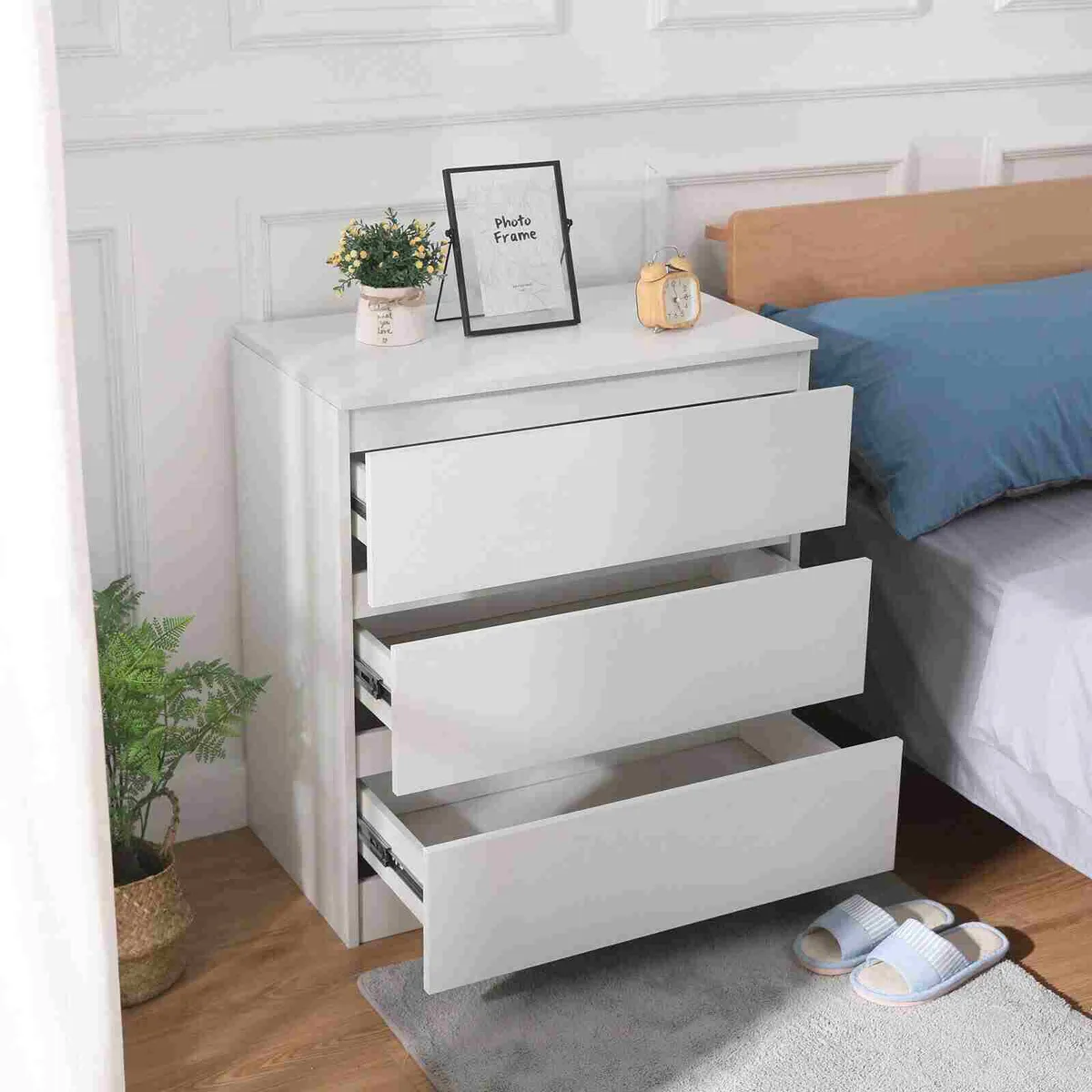 VENTITAS HOME - Velador Isabel 3 Cajones Ventitas Home Color Blanco