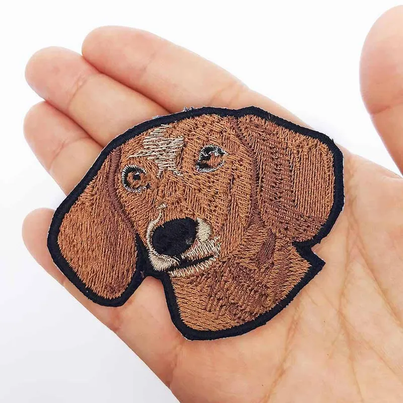 QALA DISEÑO - Parche Bordado - Qala Diseño - Perro Salchicha M