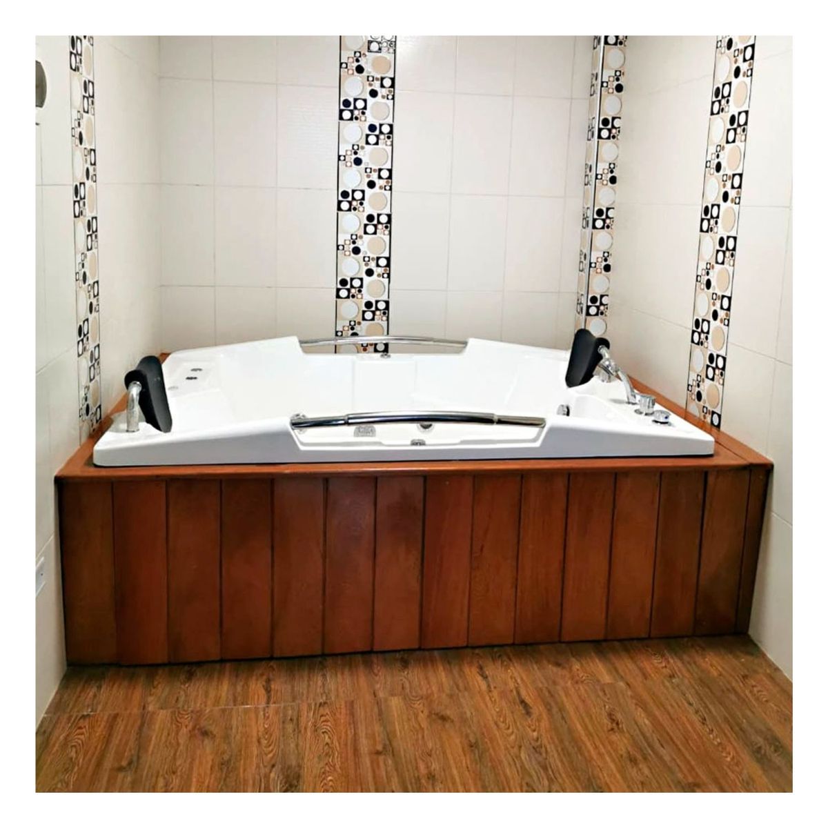 GENERICO - Hidromasaje Venezia blanco de 183 X 151 Deluxe