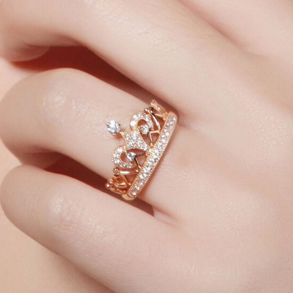 GENERICO - Anillo de Compromiso Corona Bañado en Oro 18K Aro San Valentín Genieka