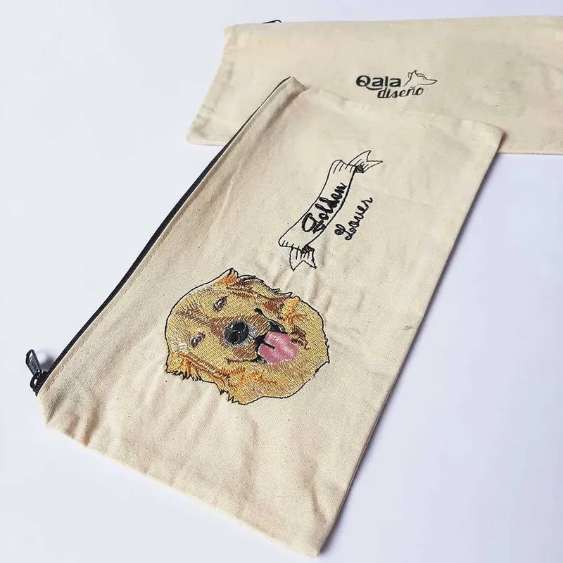 QALA DISEÑO - Cartuchera Bordada - Qala Diseño - Perro Golden Retriever